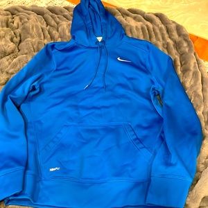 Nike boy/girl  size L 12-14; hoodie, long sleeve, kangaroo pockets